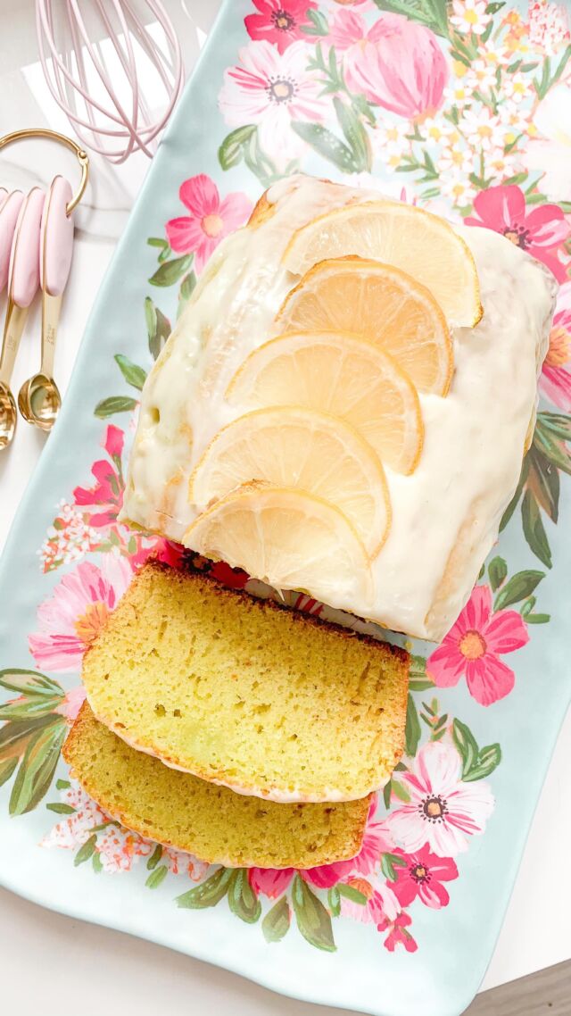 how cute did my lemon loaf turn out 🍋 

even though it’s not from scratch, i actually did enjoy it so much and definitely looking forward to trying other recipes. maybe i will even bake a cake from scratch one day 🧈

Lemon cake mix (local) @aipcakes 
Opted for Lemon Coconut Oil @cgacaribbean (instead of vegetable oil) got it from @massystorestt 
the most beautiful serving platter from @artofgifting.tt 

#lifestyle #lifestyleblogger #food #foodblogger #lemon #lemonloaf